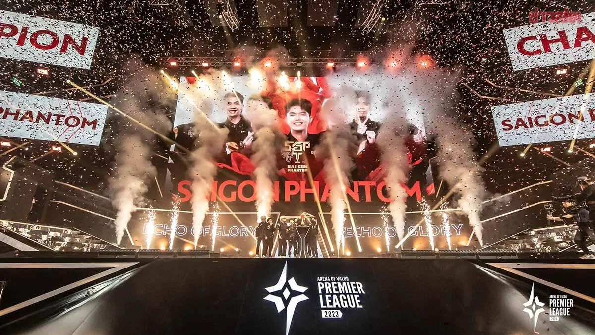 Saigon Phantom celebrate amid confetti and pyrotechnics at the Arena of Valor Premier League 2023 final